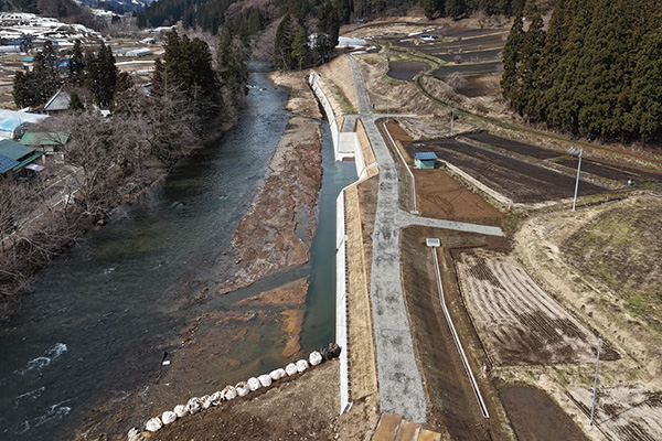㈱丹野組（二戸市）　一級河川安比川筋門崎地区河川改良（その６）工事