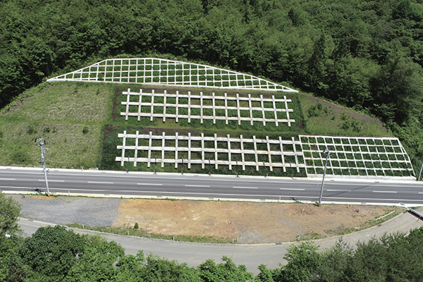 ㈱かばら（遠野市）　一般国道396号内楽木峠地区道路法面対策工事